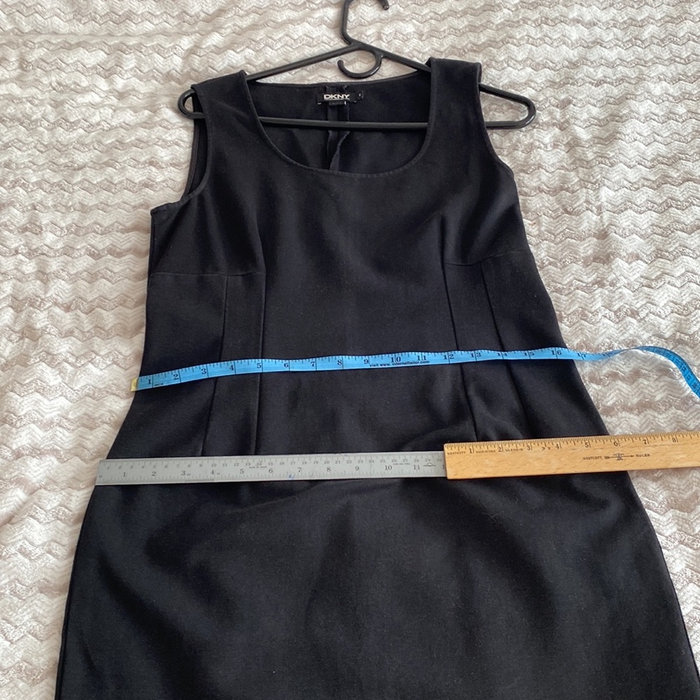 DKNY black sleeveless dress. Size 8. Rounded neck. Full side zipper. PTP abt 19 - Picture 10 of 11